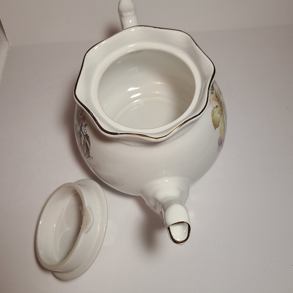 Arthur Wood and Sons TEA POT - Picture 5 of 9